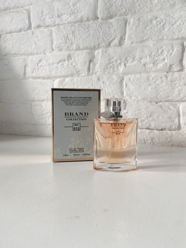 Brand 012 - La Vie Est Belle